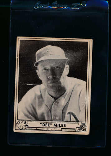 Scan of 1940 Play Ball 195 Dee Miles RC VG-EX (MK)