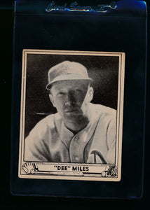 Scan of 1940 Play Ball 195 Dee Miles RC VG-EX (MK)