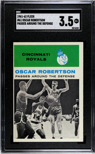 1961-62 Fleer #61 Oscar Robertson Passes Around The Defense Sgc 3.5